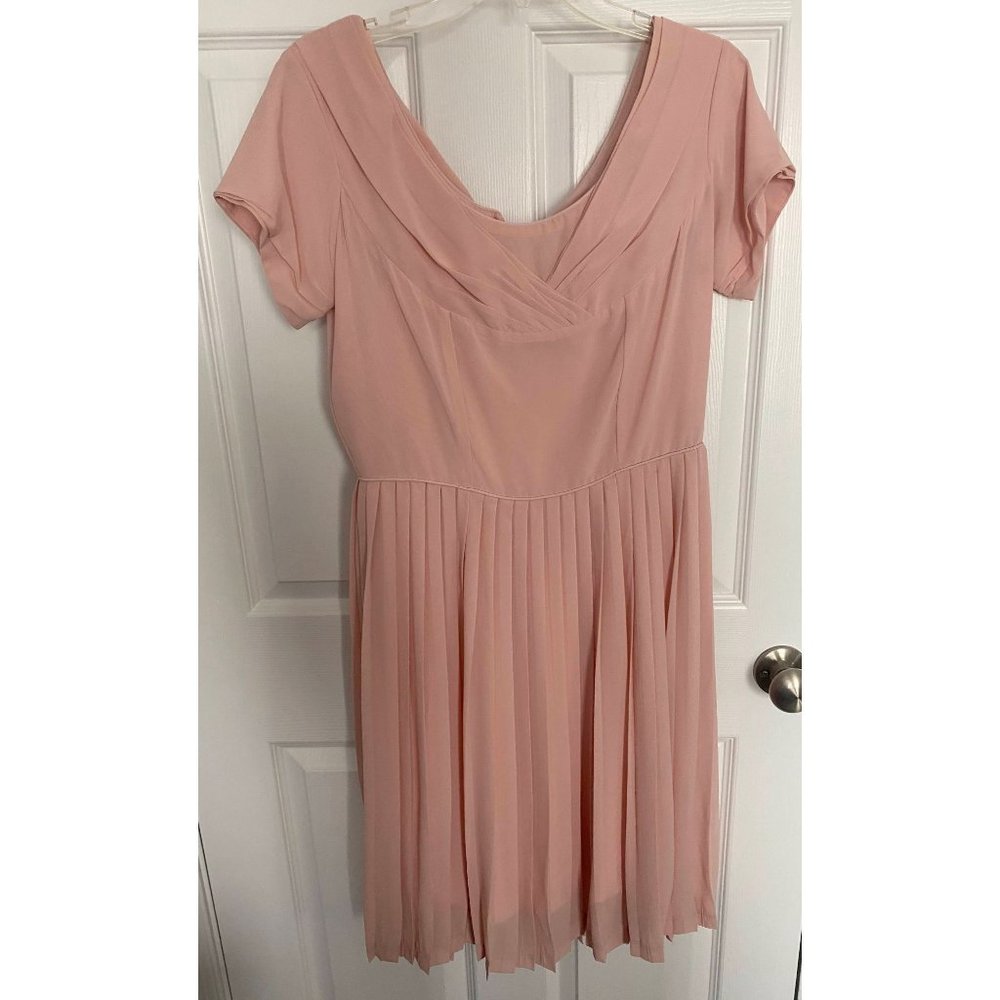 Petrunia Retro Style Dress- Size 12/NWT